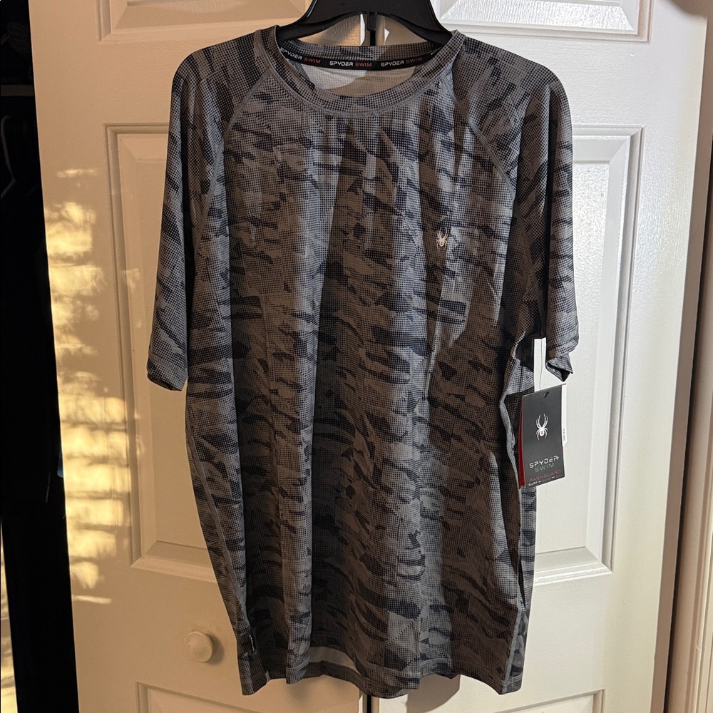 Spyder Black and Gray Patterned Tee